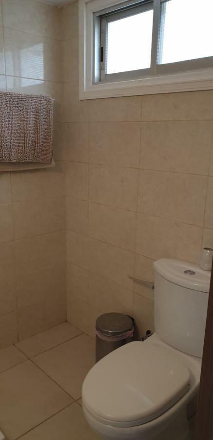 Emilia 10 Studio Polis Bagian luar foto